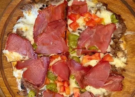 Pastırmalı Pizza