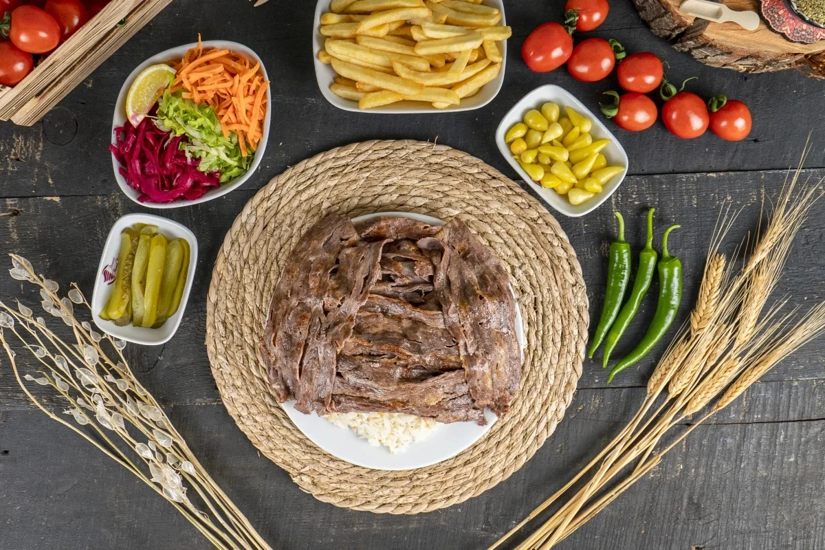 Pilav Üstü Döner
