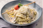 TAVUKLU MANTARLI FETTUCCINE