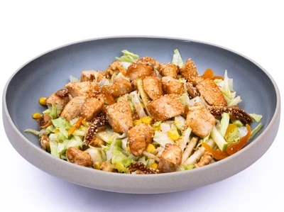 Soya Soslu Tavuk Salatası
